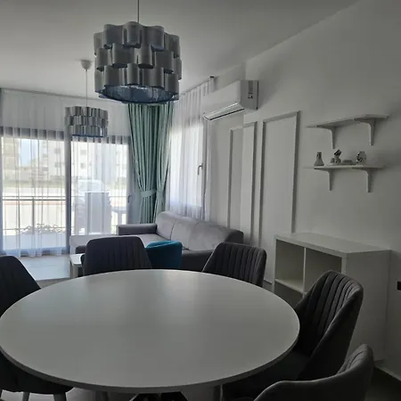 Pompeius Beachside Retreat 2-Bedroom Apartment Perivolia tou Trikomou Exterior photo